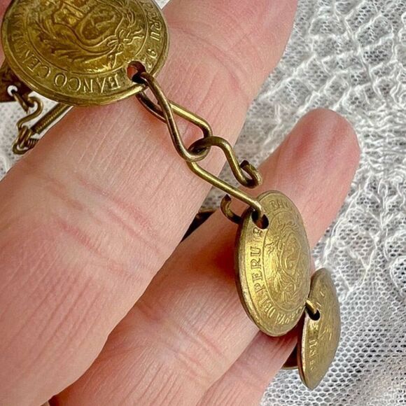 Vintage 70's/80's Peruvian South American Brass Domed Coin Bracelet - Picture 9 of 10